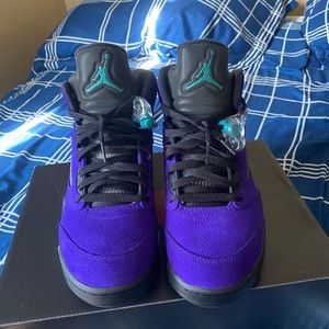 Jordan 5 alternate grape